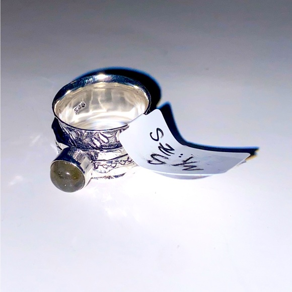 Handmade Natural Labradorite Stone Spinner Ring .925 Stamp Size: 5.5 - Picture 5 of 5